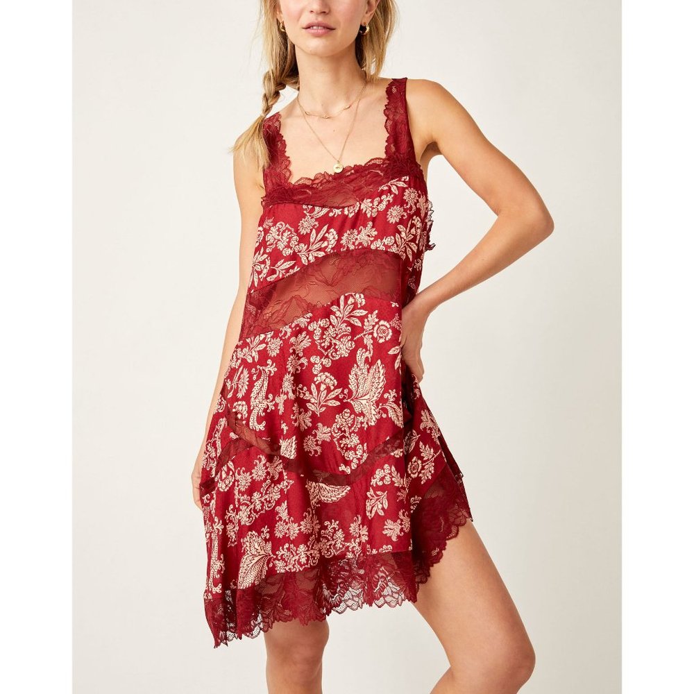 FREE PEOPLE All Nighter Trapeze Slip / Red Combo